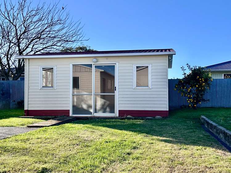 21 Cranby Crescent Onekawa_15