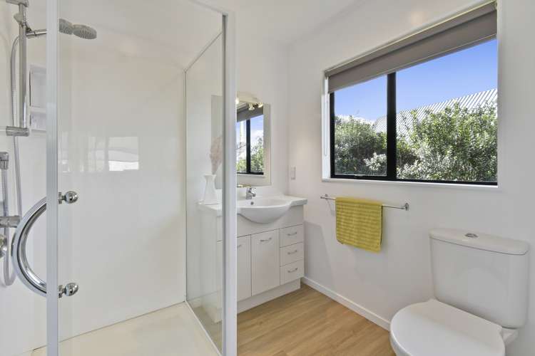 9 Deodar Place Totara Heights_11