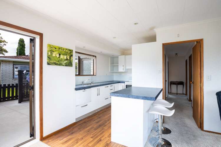 11 Tukapa Street Westown_8