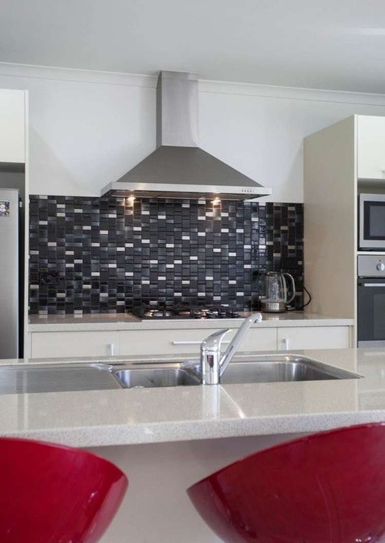 51 West Thompson Street Leamington_19