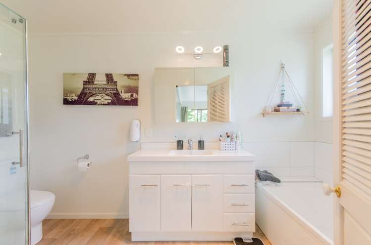 66 Churchill Road Cockle Bay_12