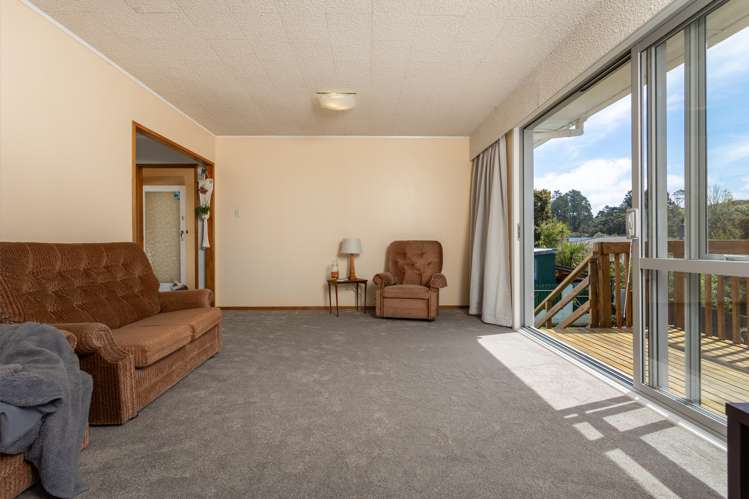 13 Bellringer Road Massey_27