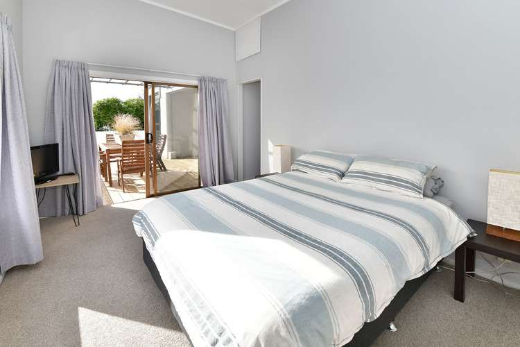 956 Whangaparaoa Road Manly_12