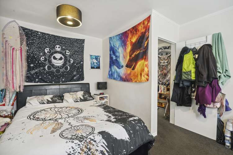 55 Hewer Crescent Naenae_4