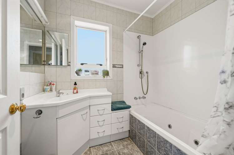 21 Willoughby Avenue Howick_22