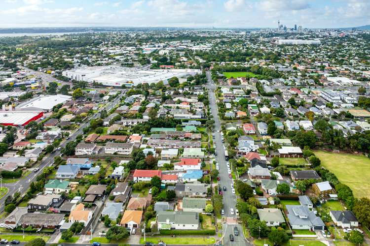 29 Kingsway Avenue Sandringham_20