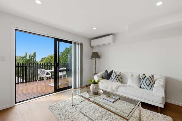 4/19 Trias Road Totara Vale_3