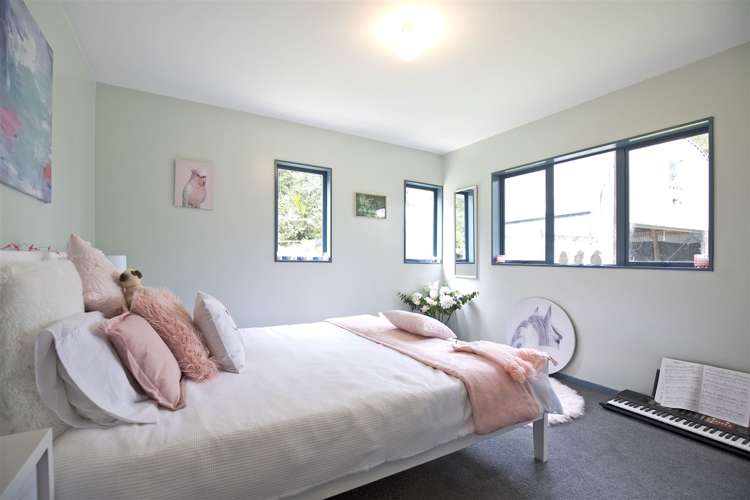 159 Stoney Creek Drive Waitakere_11