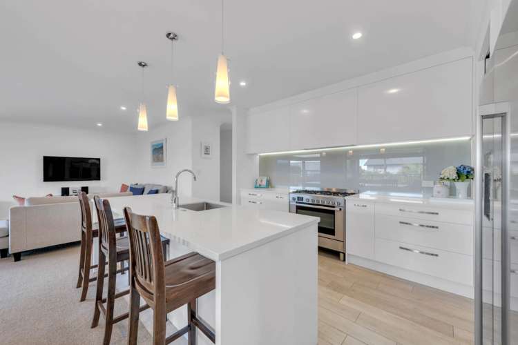 5 Kahawairahi Drive Beachlands_12