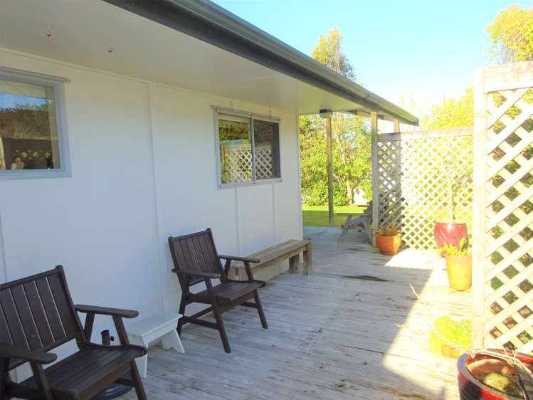 6 Cousins Avenue West Foxton Beach_17
