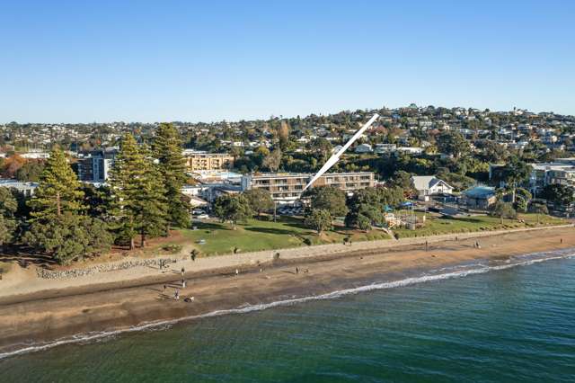 Your Beachfront Resort Lifestyle Starts Here