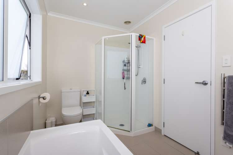 6 Barcliff Terrace Gulf Harbour_15