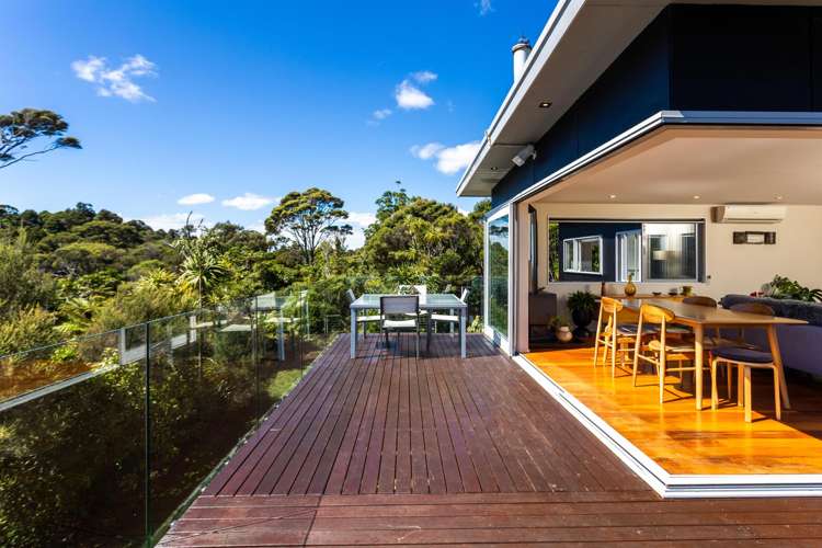 296 Piha Road Piha_66