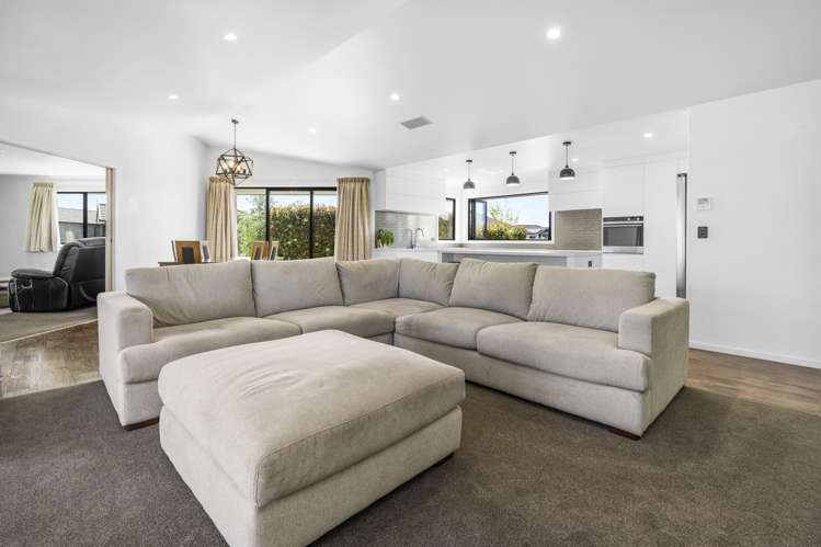 47 Alan Livingston Drive Cambridge_7