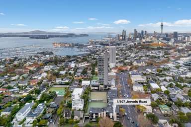 1/107 Jervois Road_1