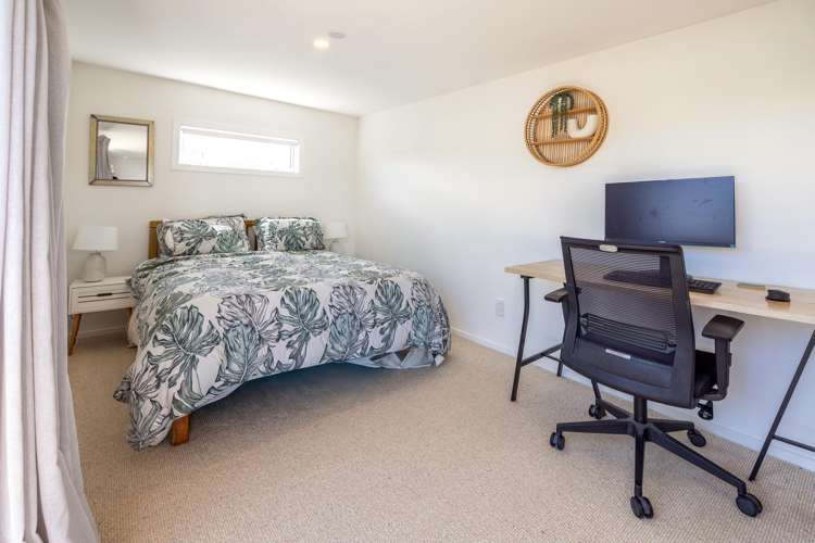 6 Alison Road Surfdale_20