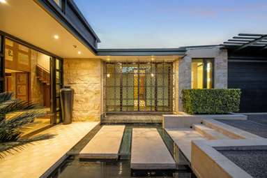 2A Crescent Road_1