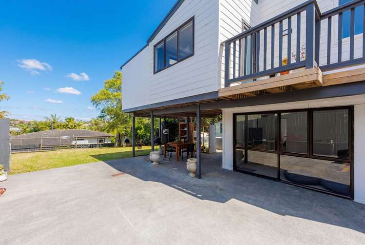 37 Amorino Drive Red Beach_17