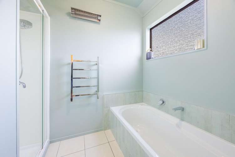 19 Leeds Place Tamatea_18