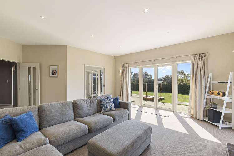 10 Sampson Avenue Waiwhakaiho_3