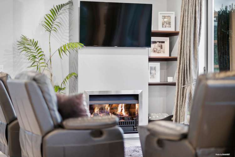 31 Pine Harbour Parade Beachlands_31