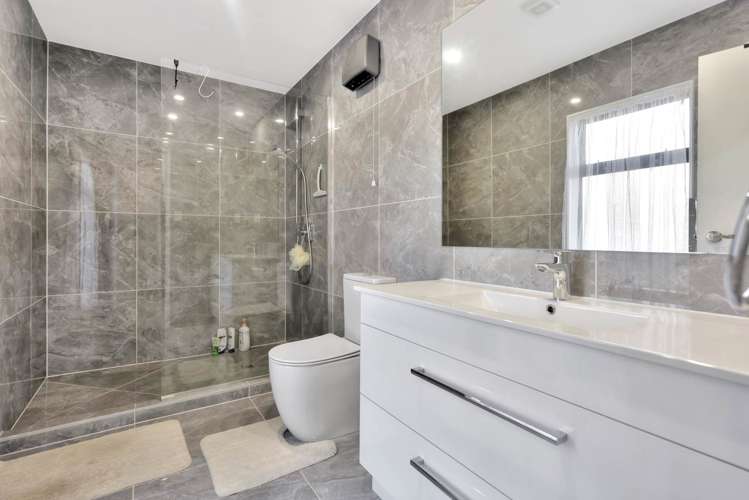 9b Mcquoids Road Flat Bush_14