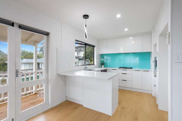 2/59 West Coast Road Glen Eden_4