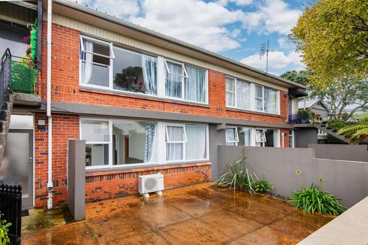 1-7/63E Owairaka Avenue Mount Albert_57