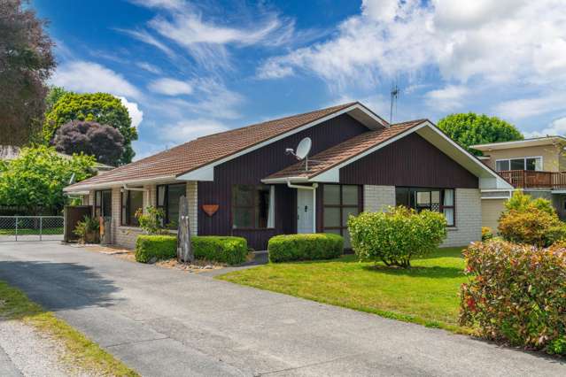 2/8 Tamatea Road Taupo_2