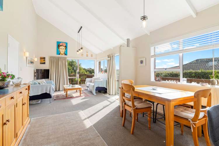 2/34 Shanaway Rise Hillcrest_7