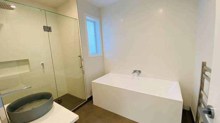 3 Waititiro Rise Stanmore Bay_10