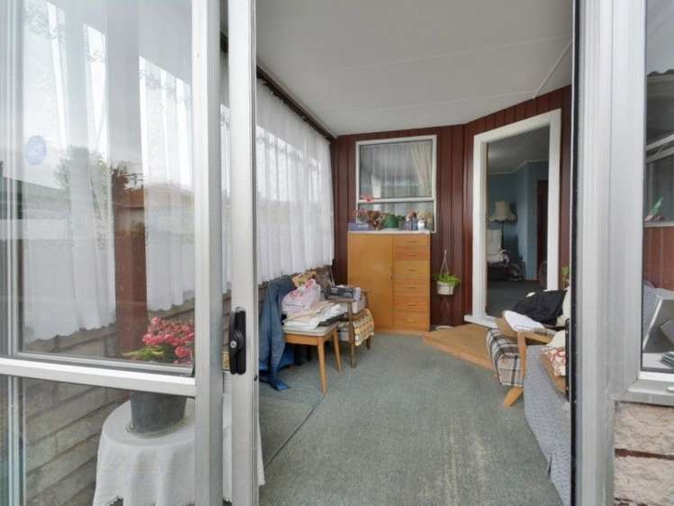 11a Baker Street Caversham_12