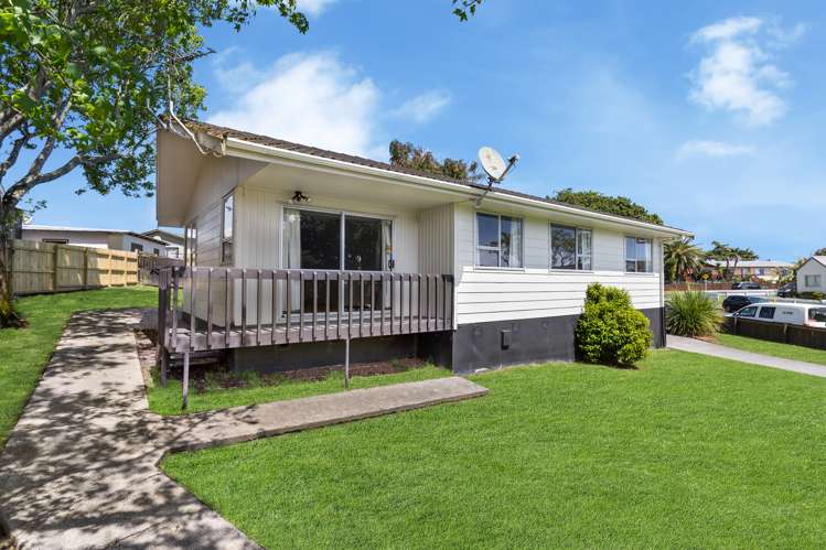 1 Glennis Place Clendon Park_12