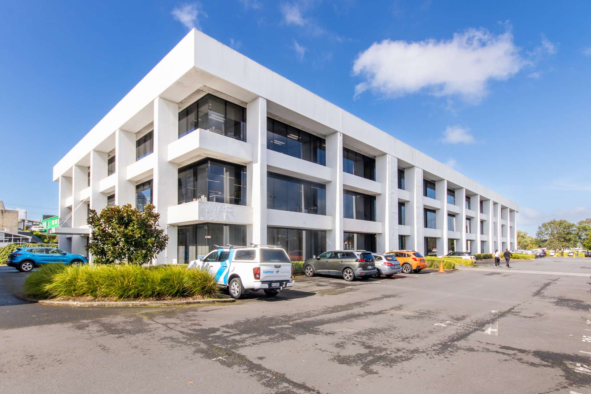 GF/4 Fred Thomas Drive Takapuna_0