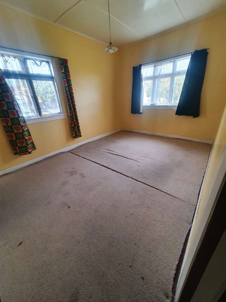 70 Blake Street Waitara_6