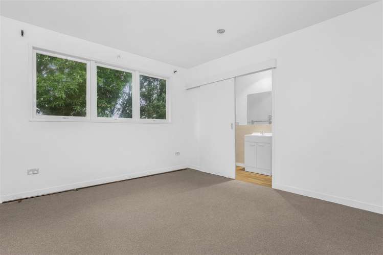 561C Glenfield Road Glenfield_6