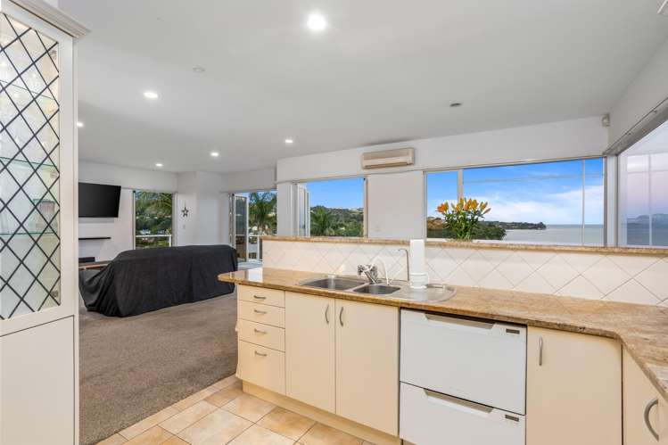 1019A Whangaparaoa Road Manly_14