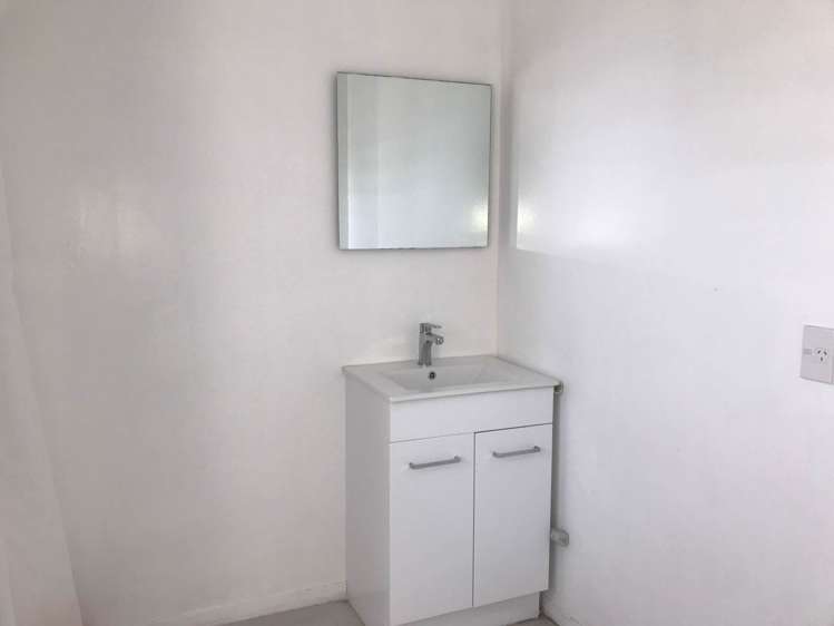 16 Queens Road Panmure_6