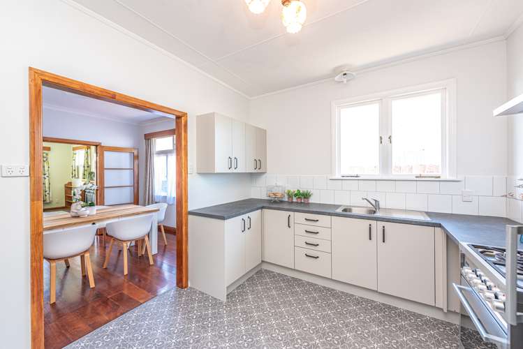 73 Fitzherbert Avenue Tawhero_23