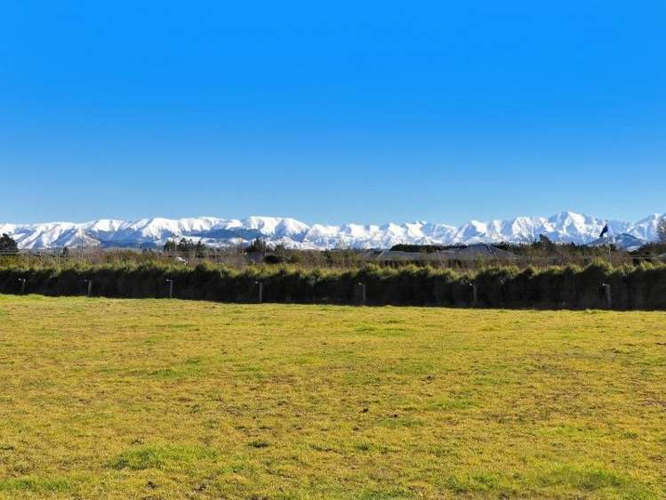 15 Mulholland Drive Darfield_12