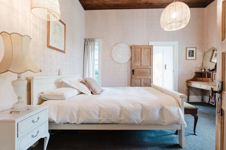 536 Grey Street Hamilton East_2