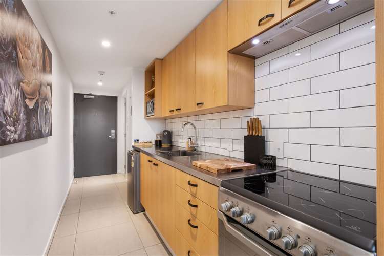 502/12 Latimer Square Christchurch Central_8