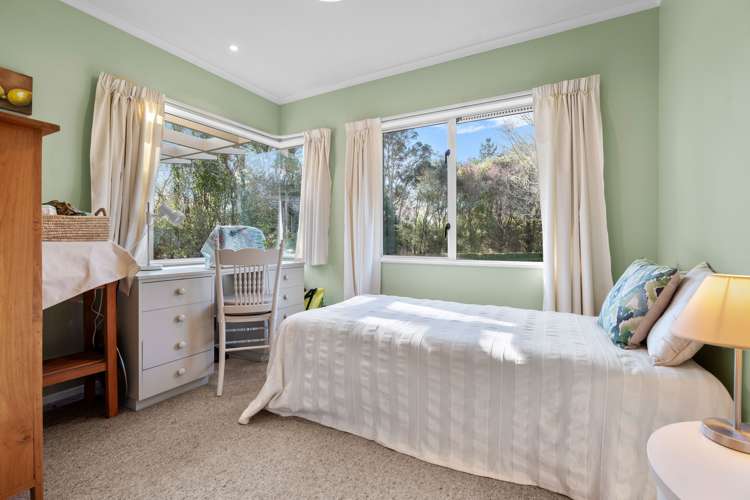 108 Willow Park Drive Opaki_16