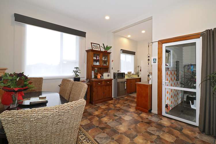 737 Queens Drive Waikiwi_5