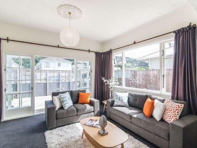 105 Freyberg Street Lyall Bay_1