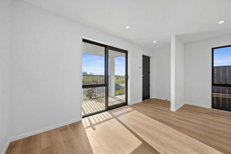8 Harikoa Way Karaka_10