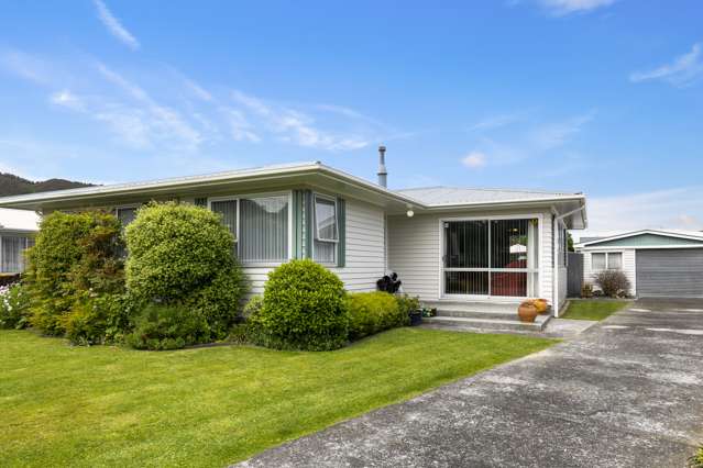 15 Wimbledon Grove Wainuiomata_2