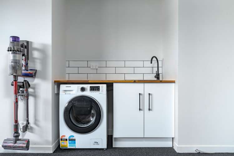 13 Bonecrusher Street Lincoln_17