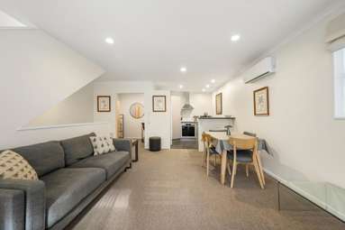 31 Ballantrae Place_2