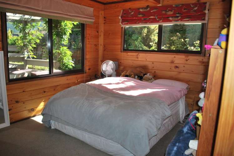 39 Suburb Street Queenstown_11